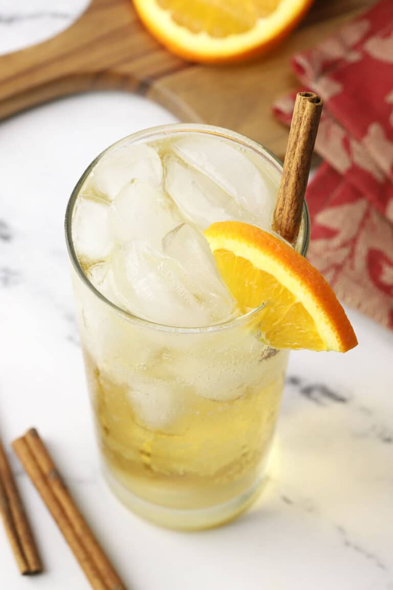 Spiced Orange Ginger Ale Cocktail - The Toasty Kitchen