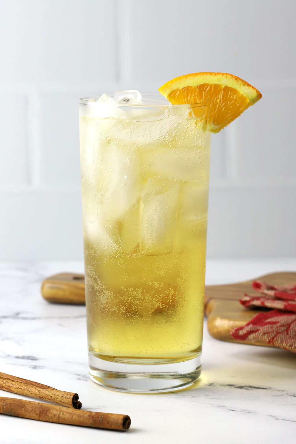 Spiced Orange Ginger Ale Cocktail - The Toasty Kitchen