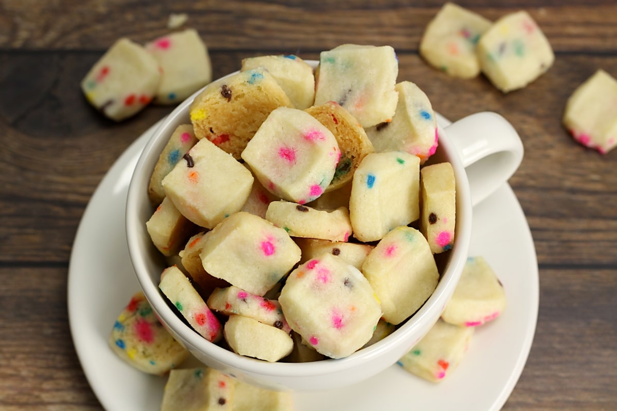 Shortbread cookies with rainbow sprinkles.