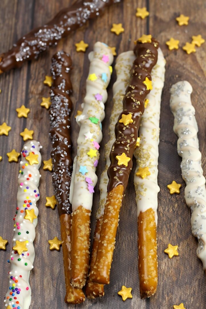 chocolate pretzel wands