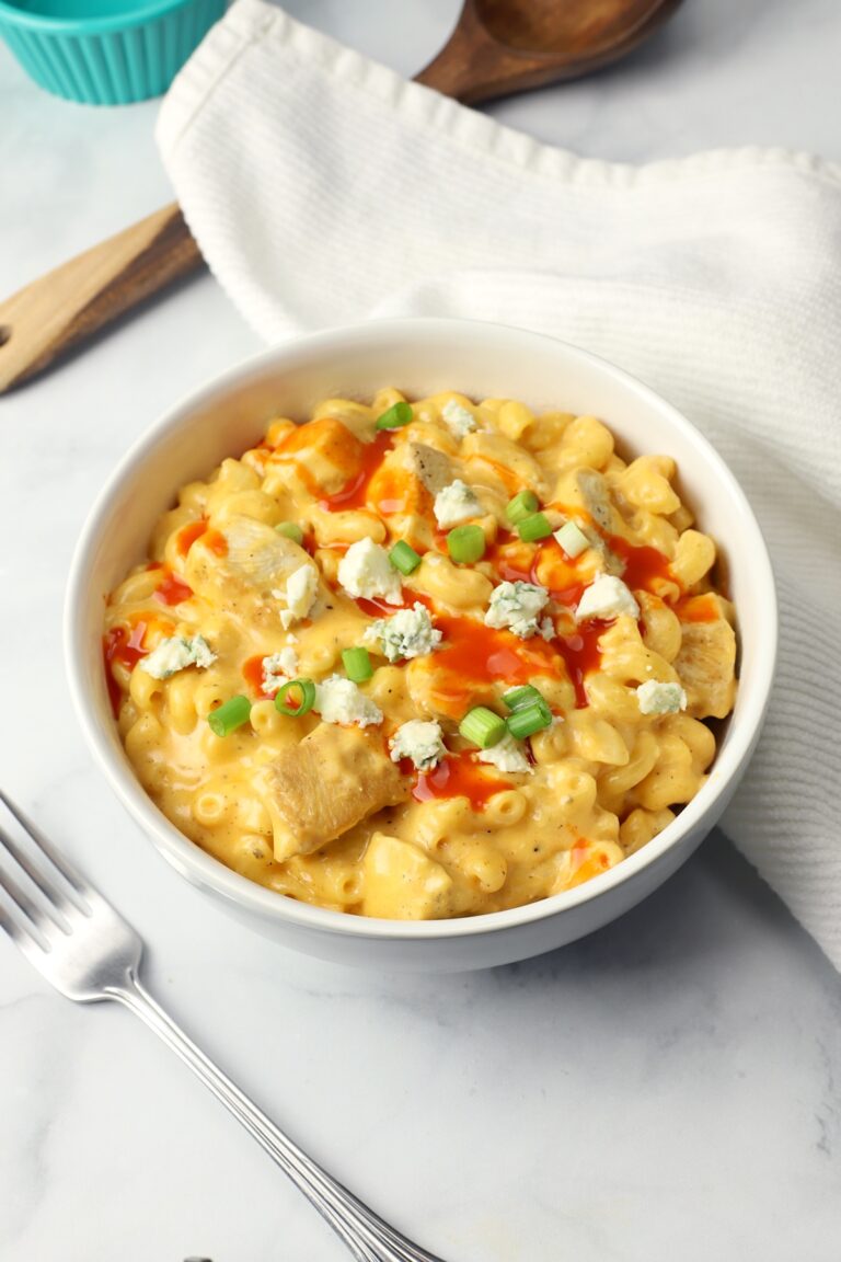 Stovetop Buffalo Chicken Mac and Cheese - The Toasty Kitchen
