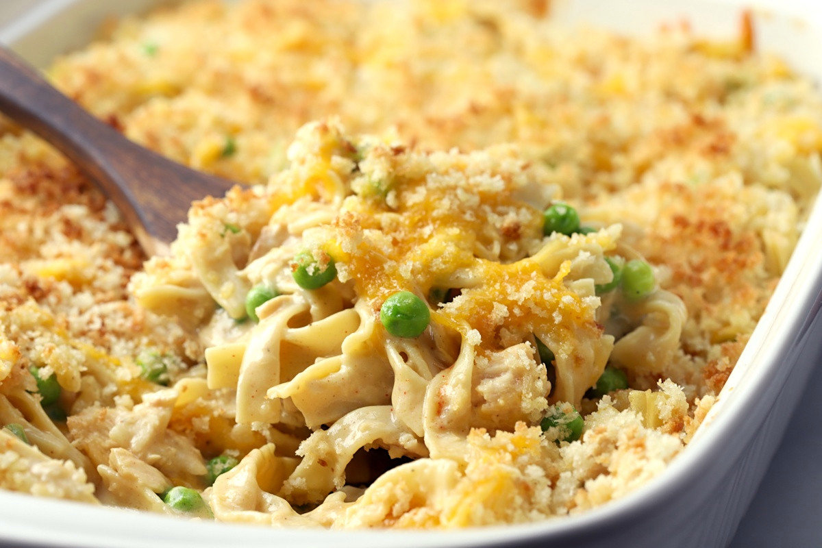Casserole with egg noodles, peas, and tuna.