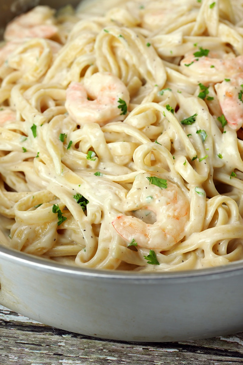 One Pan Shrimp Fettuccine Alfredo - The Toasty Kitchen