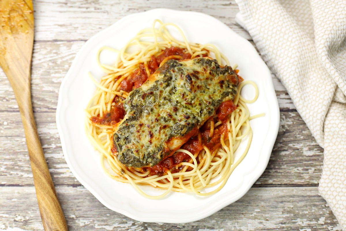 Pesto Mozzarella Chicken - The Toasty Kitchen