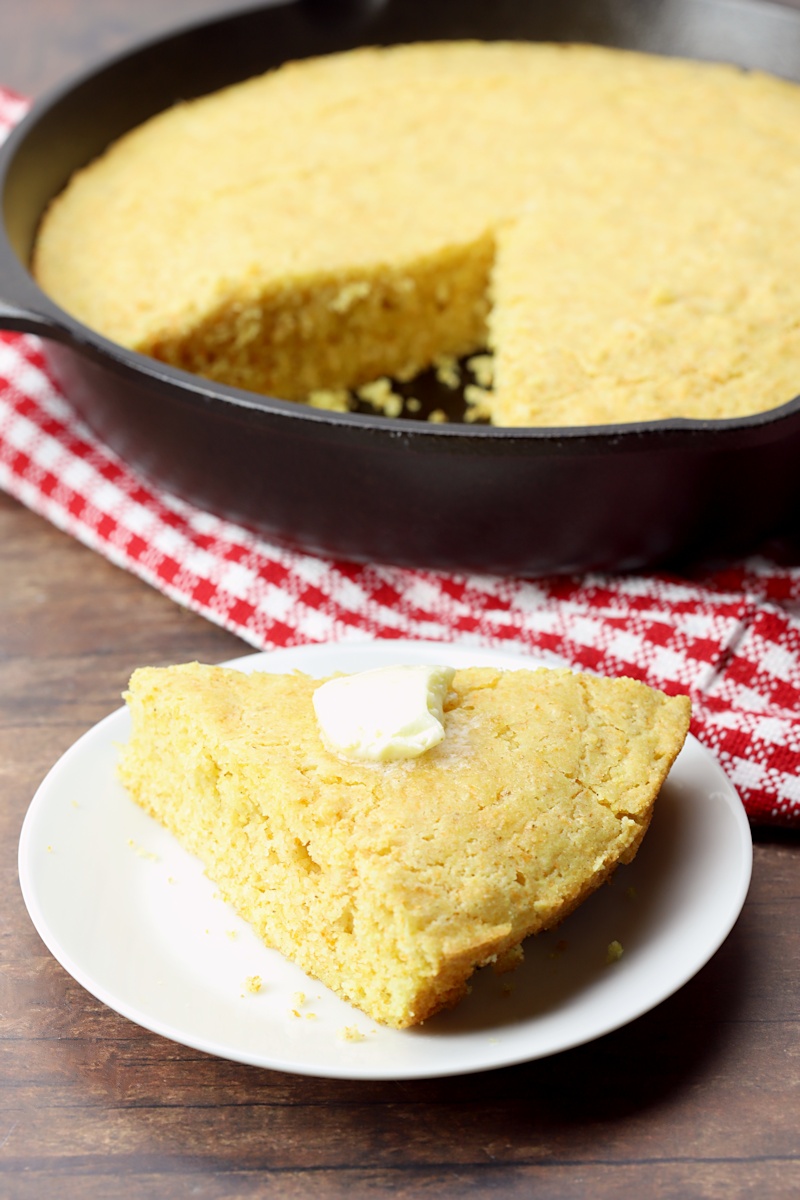 Skillet Cornbread - The Toasty Kitchen