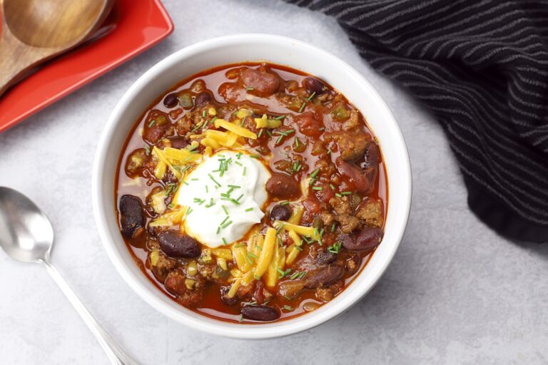 Slow Cooker Chili - The Toasty Kitchen