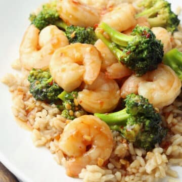 Chili garlic shrimp and broccoli recipe.