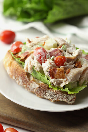 BLT Chicken Salad - The Toasty Kitchen