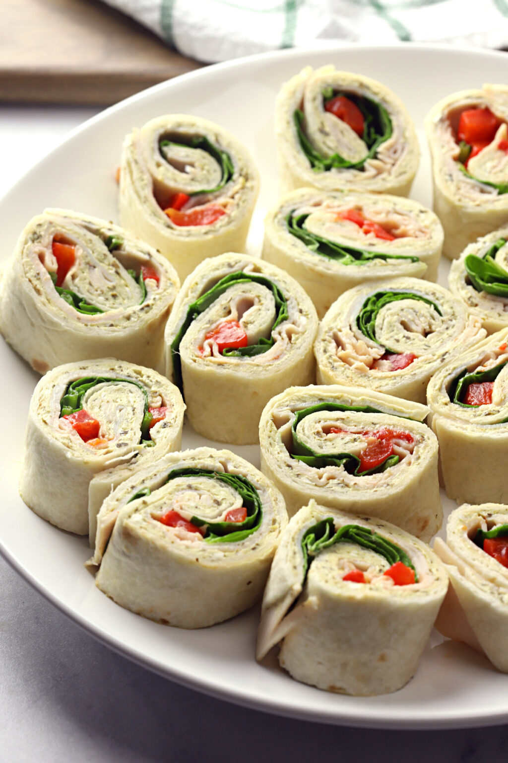 Turkey Pesto Pinwheels - The Toasty Kitchen