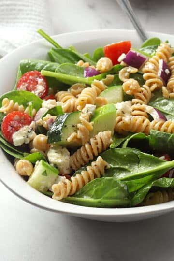 Greek Spinach Pasta Salad - The Toasty Kitchen