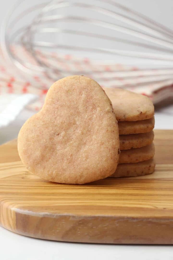 Strawberry Shortbread Cookies - The Toasty Kitchen