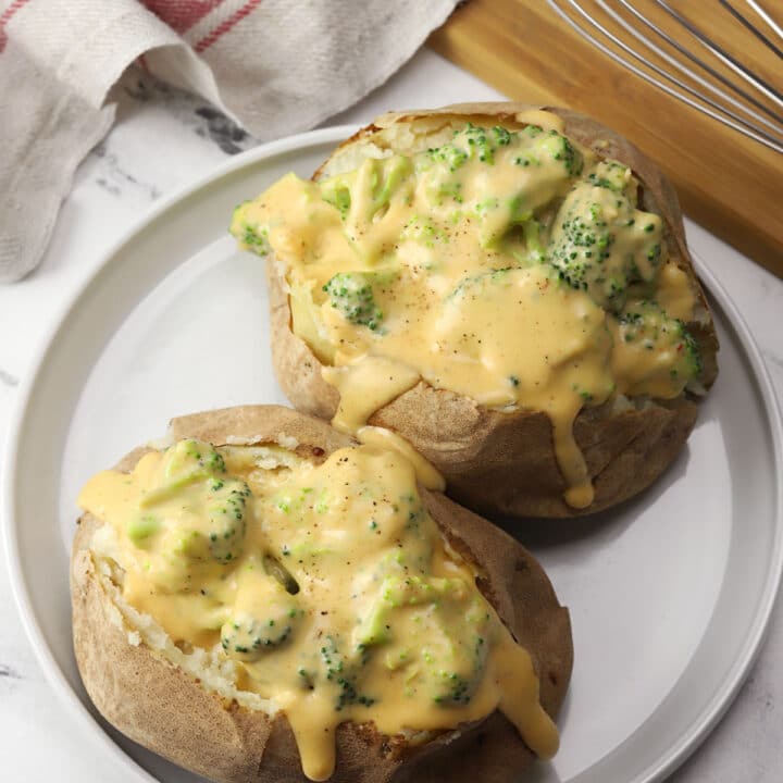 Broccoli Cheese Baked Potatoes - The Toasty Kitchen