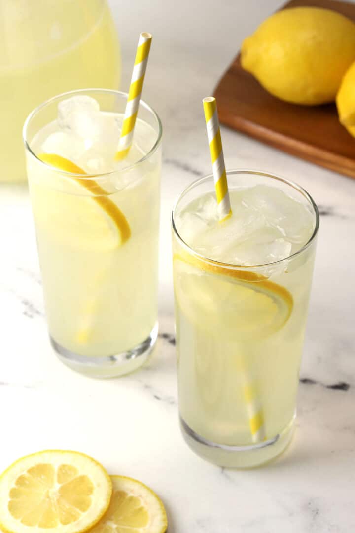 Fresh Squeezed Lemonade - The Toasty Kitchen