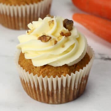 A carrot cake cupcake.