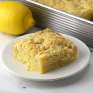 A slice of coffee cake on a plate.